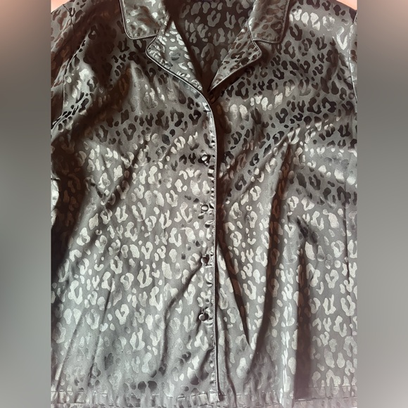 Women’s Black Leopard Print Pajama Set - Picture 3 of 10